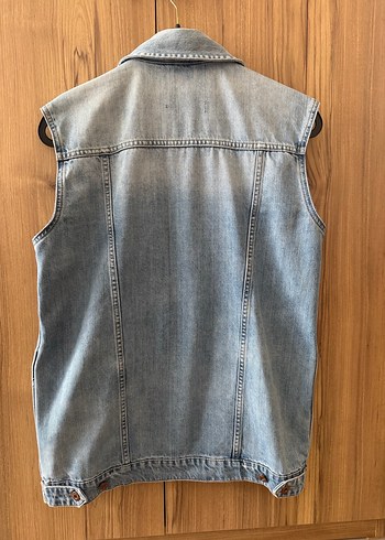 Koton Nakışlı Düğmeli Mavi Denim Yelek