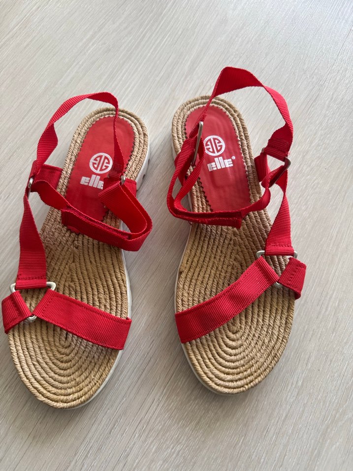 Kırmızı Kadın Dolgu Topuklu Sandalet - Görsel 2