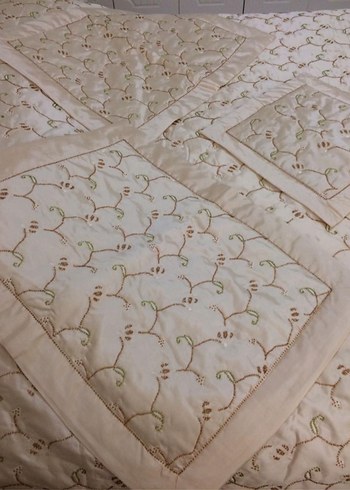 İşlemeli Yatak Örtüsü - Görsel 4