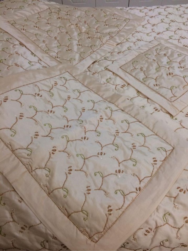 İşlemeli Yatak Örtüsü - Görsel 4