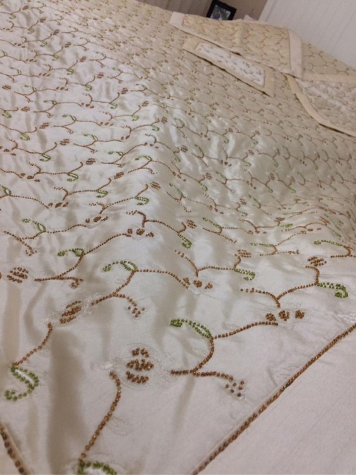 İşlemeli Yatak Örtüsü - Görsel 5