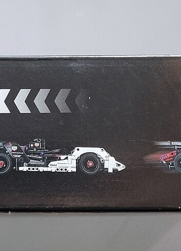 Beden Lego technic 42137 porsche 99x electric