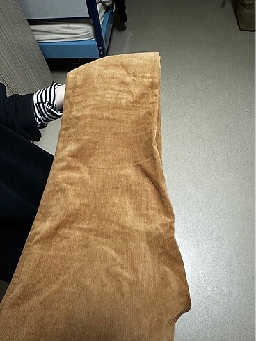 44 Beden altın Renk SIFIRA YAKIN KADİFE PANTOLON