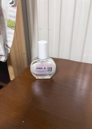 Essence Mesmerizing Koleksiyon Oje - Görsel 2