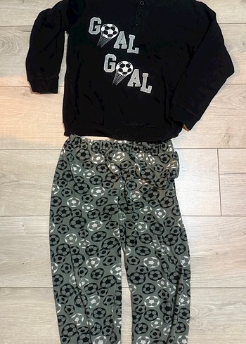 Düğmeli siyah- yeşil pijama takımı