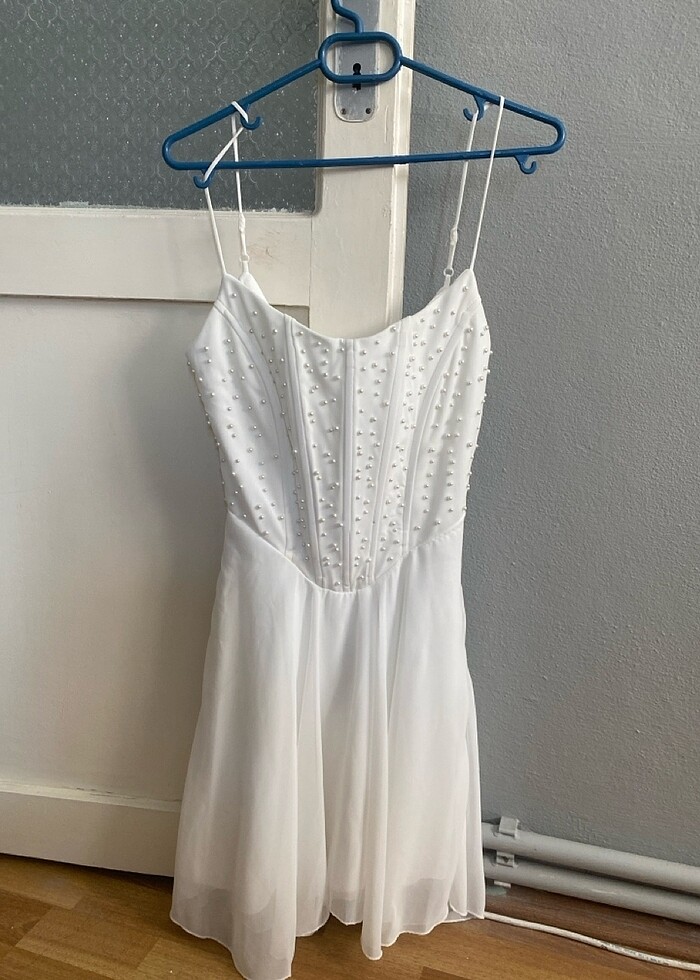 Beyaz  elbise - Görsel 3