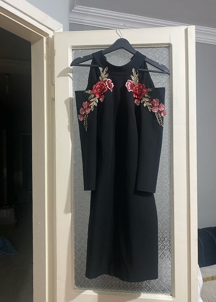 Çiçekli elbise modeli - Görsel 2