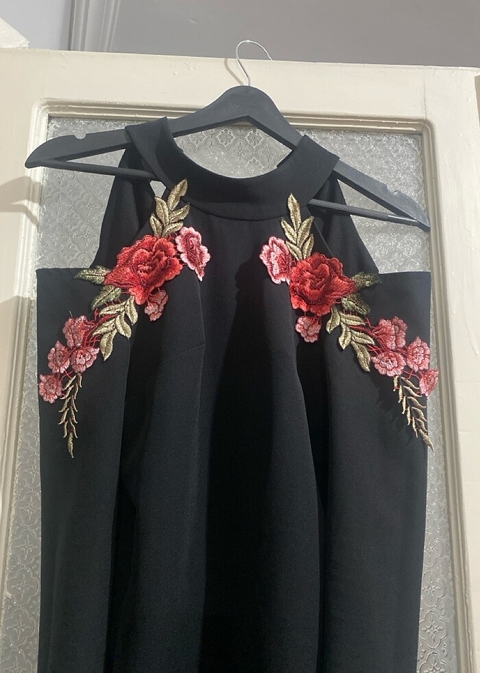 Çiçekli elbise modeli - Görsel 5