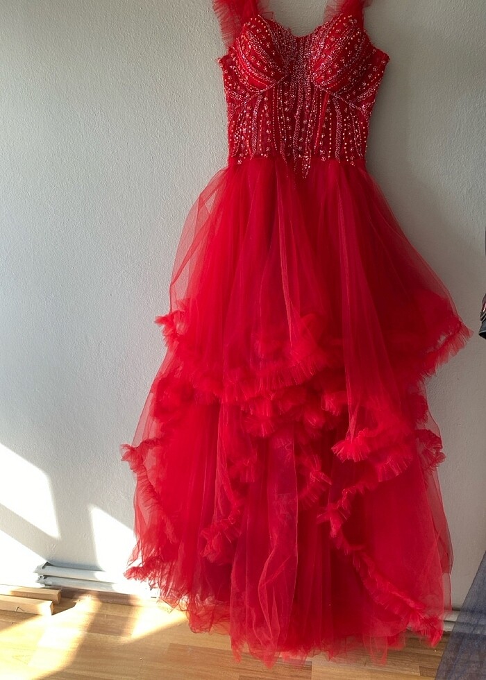 Kına elbisesi bir kere giyildi - Görsel 3