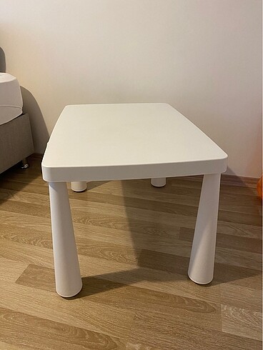 Beden Ikea mamut masa ve sandalye