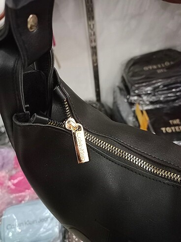 Calvin Klein CALVİN KLEİN