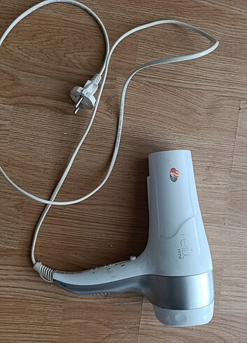 Fön makinesi