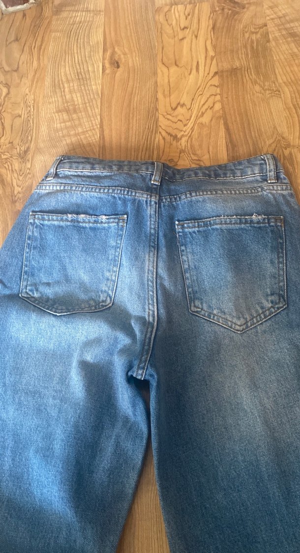 Kadın Gri Renk Düğmeli Bol Kesim Midi Kot Pantolon - Görsel 2