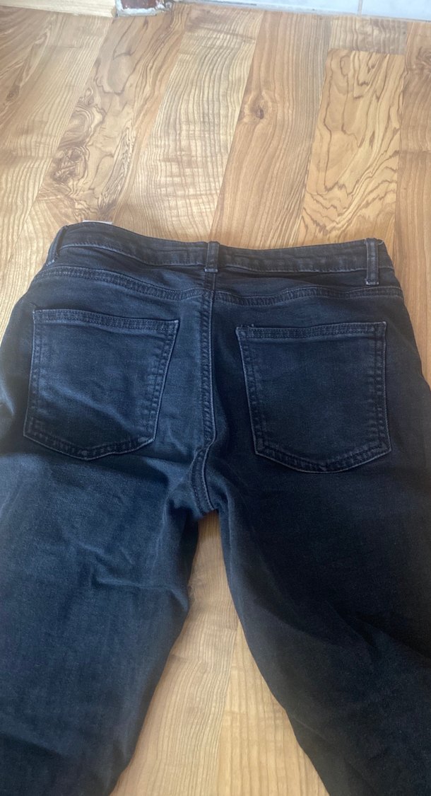 Siyah Düğmeli Kadın Midi Kot Pantolon - Görsel 2