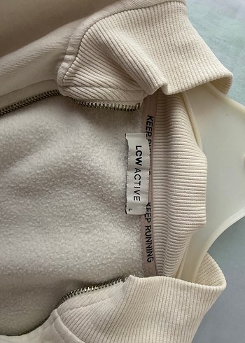 Beyaz Fermuarlı Kadın Sweatshirt - Görsel 3