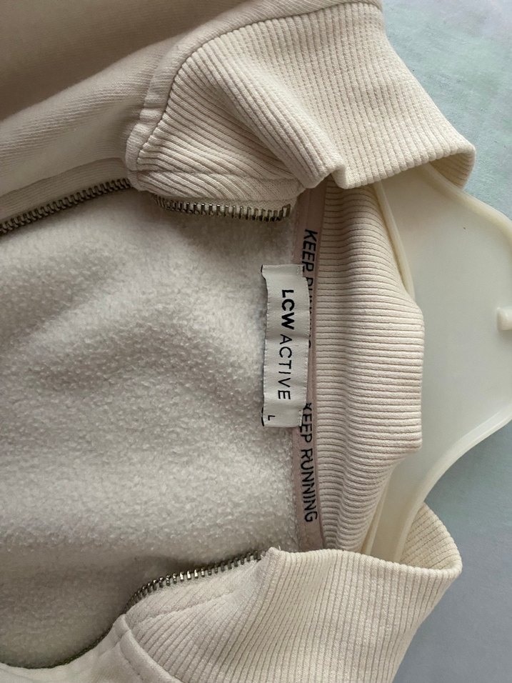 Beyaz Fermuarlı Kadın Sweatshirt - Görsel 3