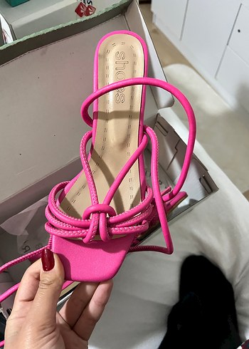 Pembe Yılan Desenli Stiletto Topuklu Sandalet - Görsel 2