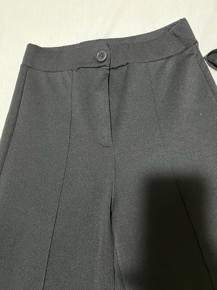 Kadın Siyah Dar Kesim Midi Kumaş Pantolon - Görsel 2