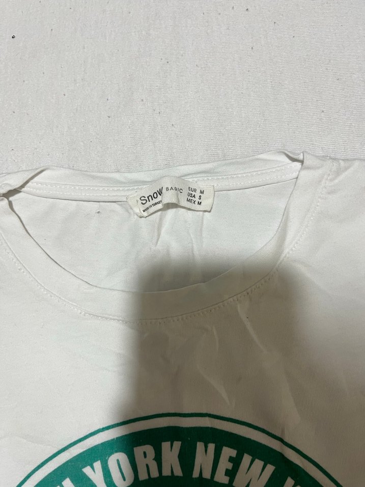 Beyaz Baskılı Kadın Tişört - Görsel 2