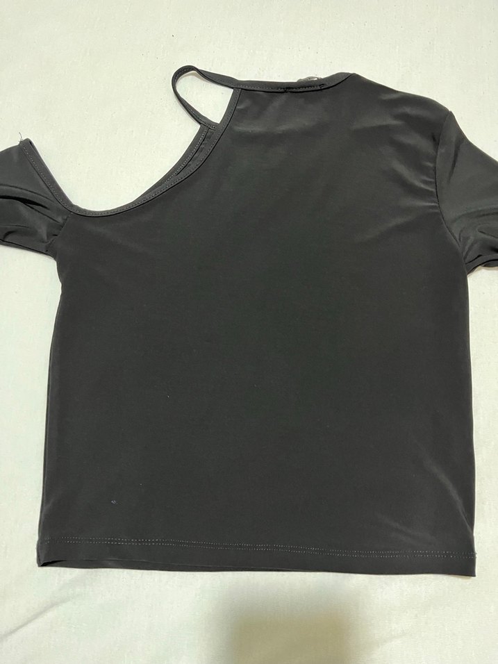 Siyah Minimalist Kadın Bluz - Görsel 3