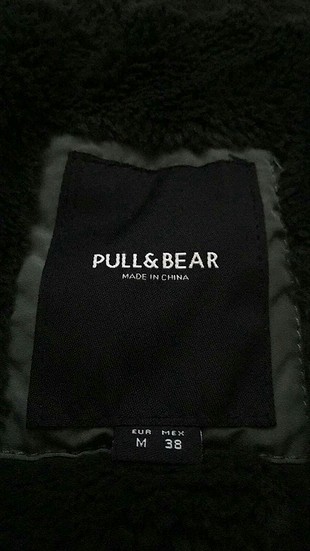 PULL AND BEAR MONT 