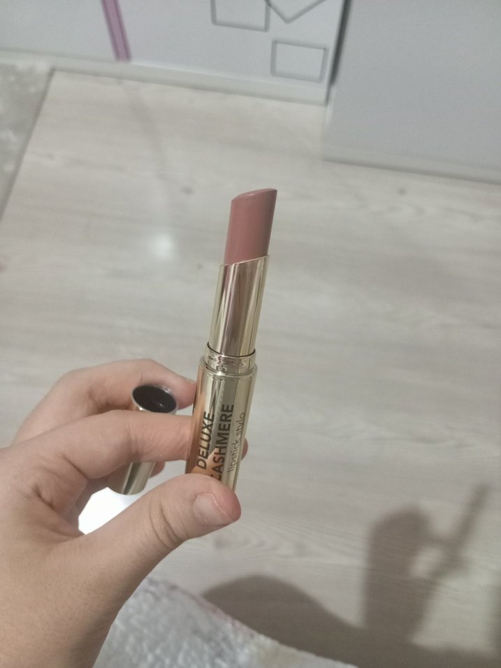 Parlak Altın Ruj Deluxe Cashmere - Görsel 2