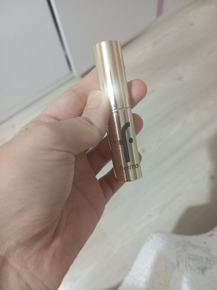 Parlak Altın Ruj Deluxe Cashmere - Görsel 3