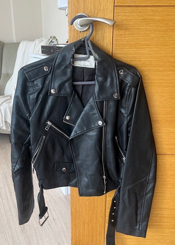 Stradivarius L Kadın Siyah Deri Biker Ceket