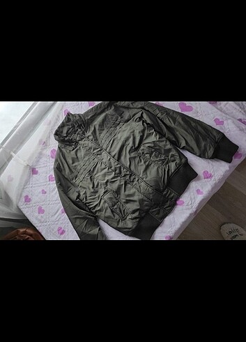 Colin's Colins bomber mont