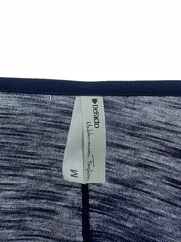 m Beden lacivert Renk Defacto T-shirt %70 İndirimli.