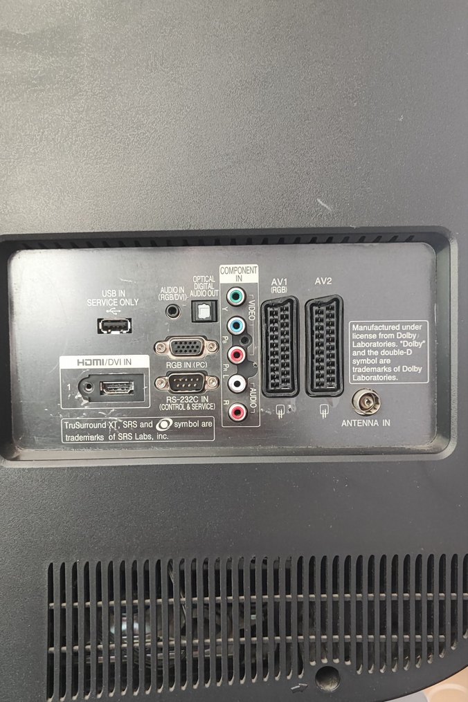 LG 37" TV - Model: 37LF2500 - Görsel 4