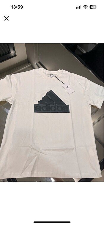 Adidas tişört