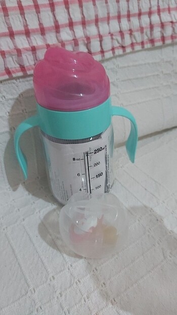 Zuzu Alıştırma bardağı+Nuk kauçuk emzik