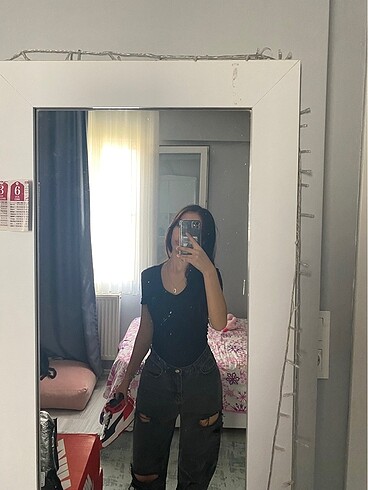 Yırtık jean