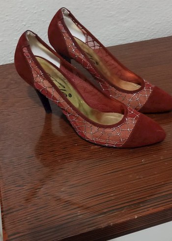 Diğer Kırmızı Süet Dantel Detaylı Stiletto