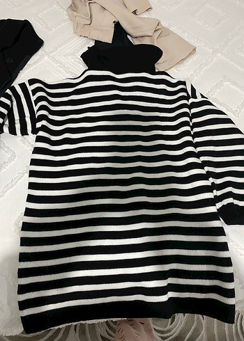 Uzun Kollu Boğazlı Zebra Desenli Triko Kazak - Görsel 4