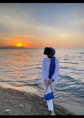 Zincir Detaylı Mavi çanta - Görsel 5