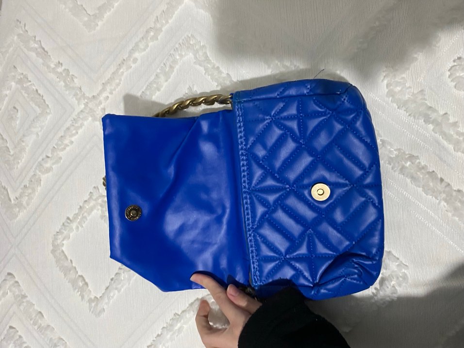 Zincir Detaylı Mavi çanta - Görsel 3