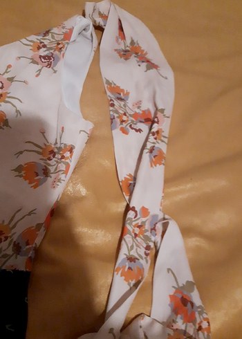 cicekli iki desenden oluşan şık elbise - Görsel 4