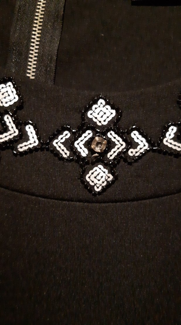 siyah fakir kollu yaka islemeli şik elbise - Görsel 2