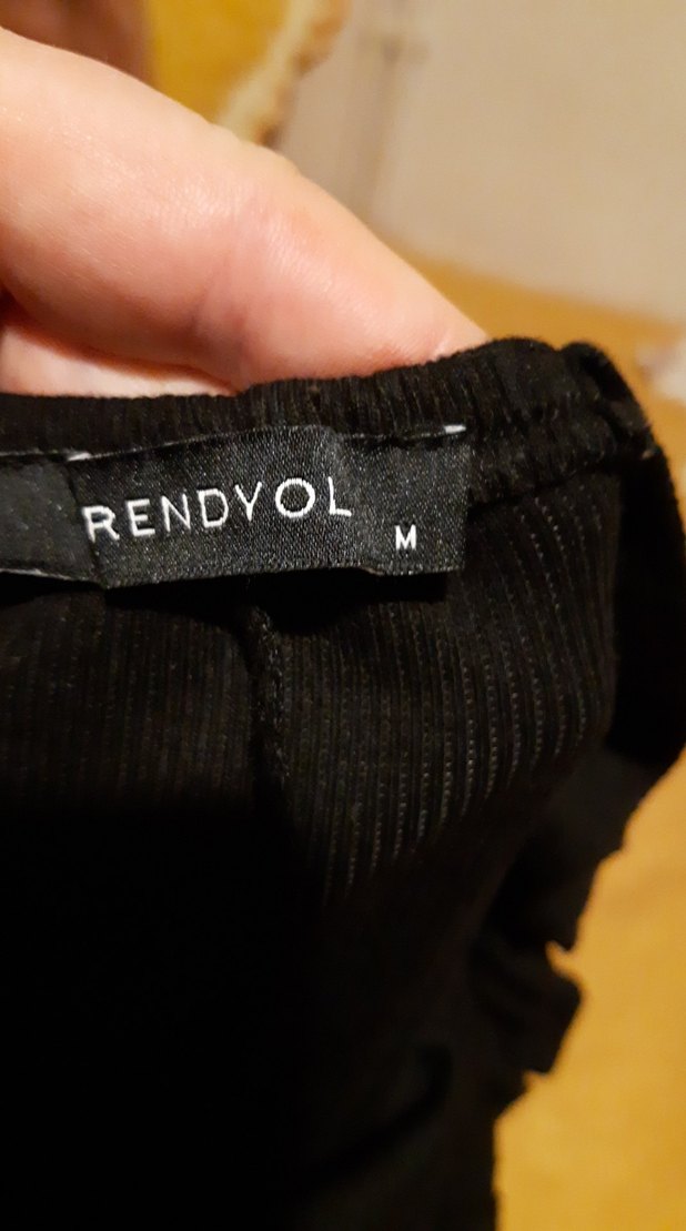 Siyah mini firfır askılı penye elbise - Görsel 4