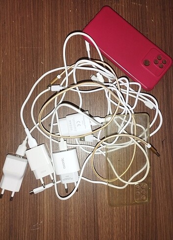 4 ADAPTÖR 7 KABLO 2 KILIF