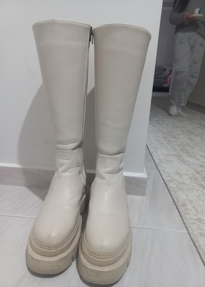 Kadın krem topuklu çizme - Görsel 2