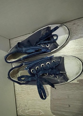 Converse 35