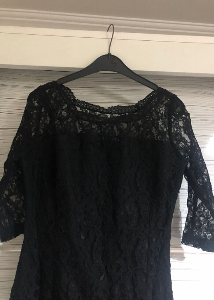 Dantelli kısa elbise. - Görsel 4