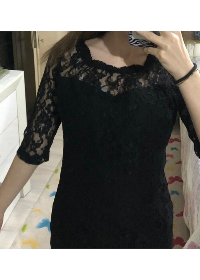 Dantelli kısa elbise. - Görsel 2