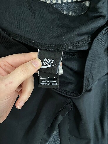 Nike Taytt