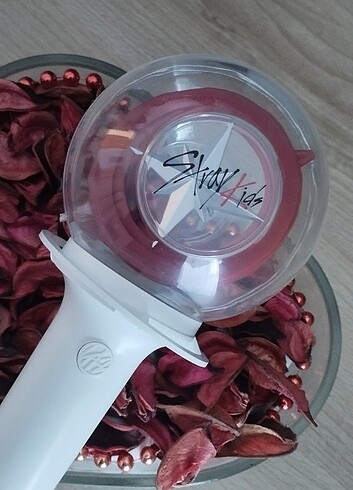  Orijinal Stray Kids Lightstick Acil satılık ilan?