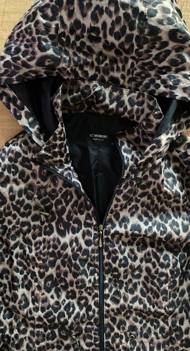 Leopar Desenli Kapüşonlu Hamile Kabanı - Görsel 2