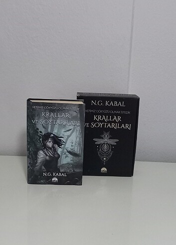 Krallar ve soytarıları~N.G KABAL 